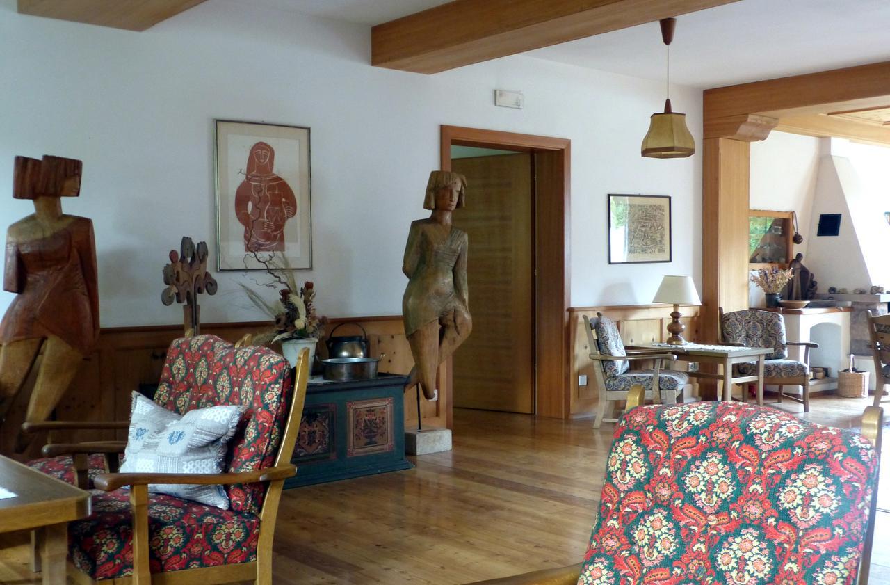 Hotel & Appartements Perwanger فِيي المظهر الخارجي الصورة